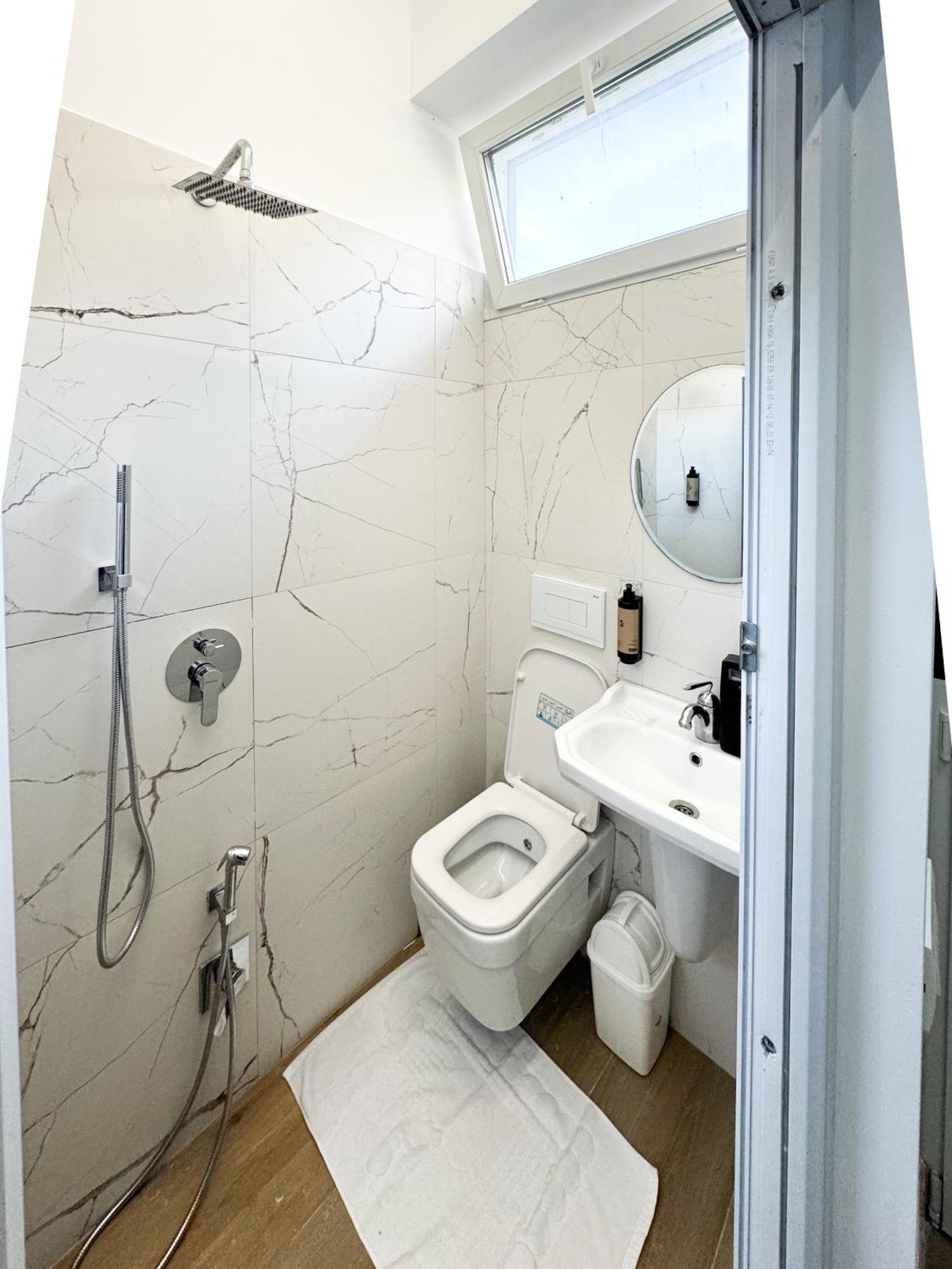 Marina Private Room Shkodër Dış mekan fotoğraf